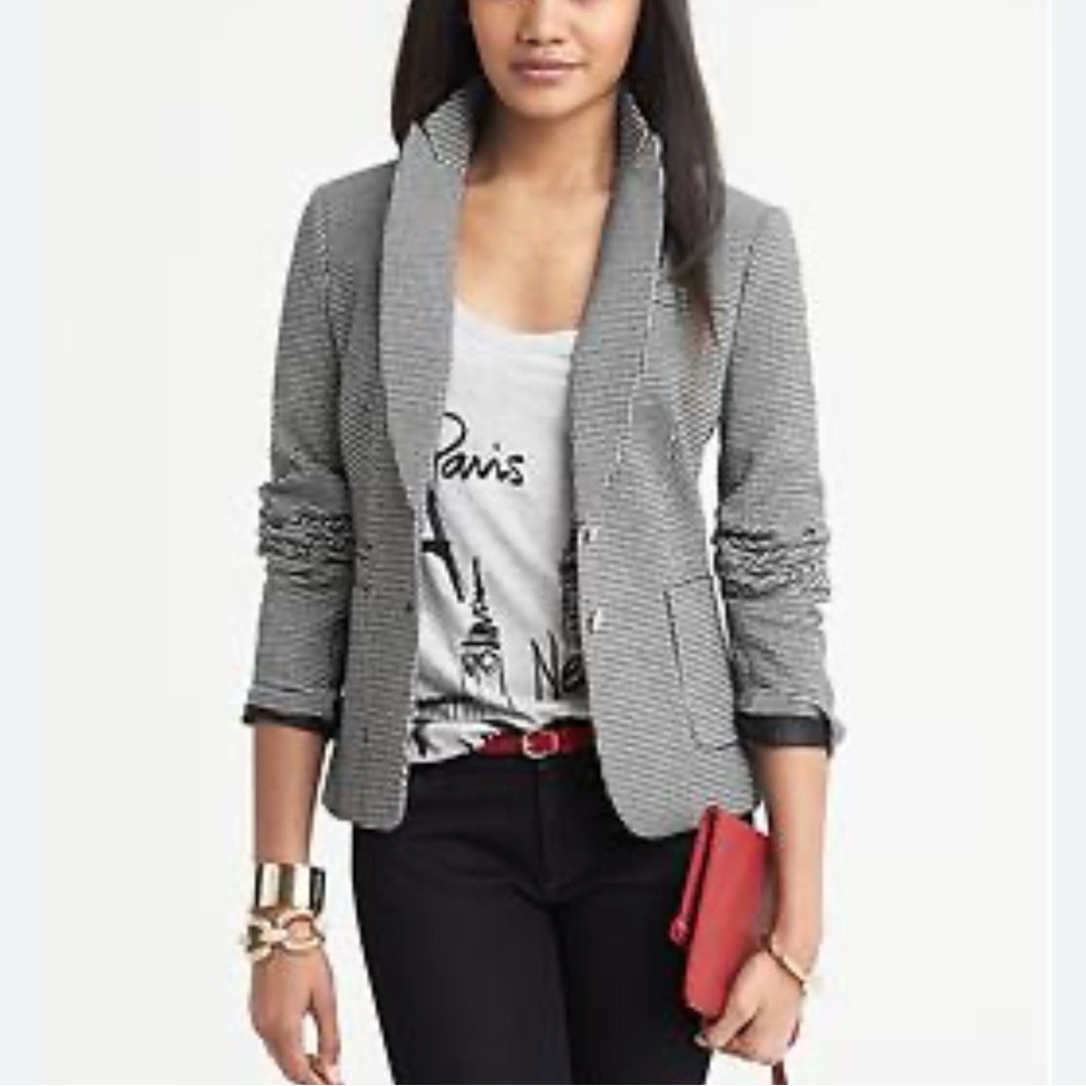 Banana Republic Women's Black and White Blazer